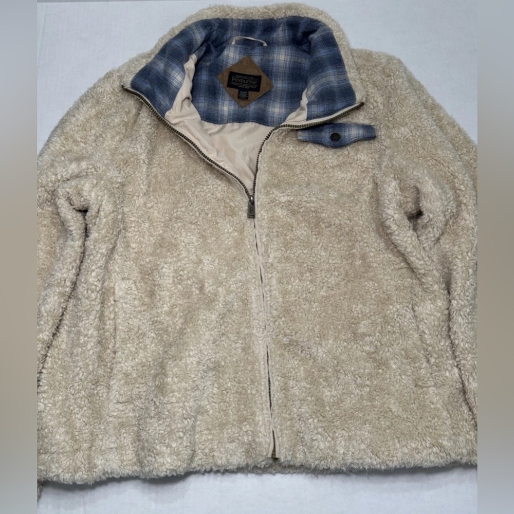 Pendleton Women’s Tan Sherpa Jacket with Blue Plaid Lining